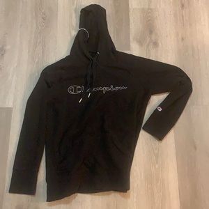 Black champion hoodie (barely worn)